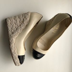 Chanel woven leather wedges 37.5